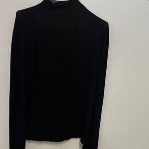 lightweight 100% wool knit Classic Black Long Sleeve Top